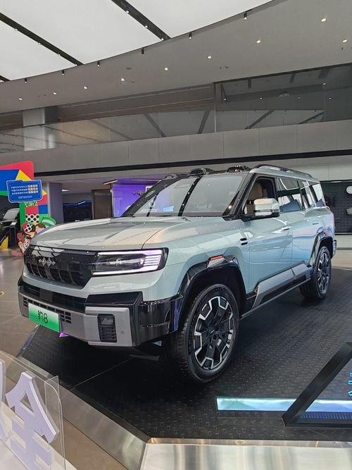 广州209比亚迪方程豹硬派越野的爆款，英菲尼迪35周年与你共成长